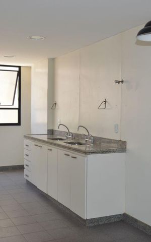 Apartamento para alugar com 200m², 3 quartos e 2 vagasCozinha