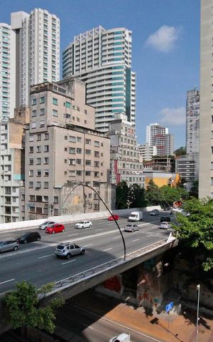 Apartamento à venda com 78m², 2 quartos e sem vagaVista