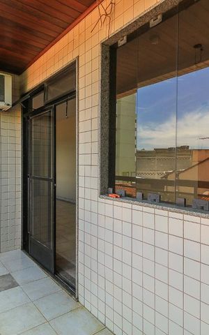 Apartamento à venda com 178m², 4 quartos e 2 vagas Apartamento à venda com 178m², 4 quartos e 2 vagasVaranda da Sala