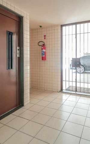 Apartamento à venda com 178m², 4 quartos e 2 vagas Apartamento à venda com 178m², 4 quartos e 2 vagasHall dos Elevadores