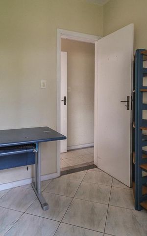 Apartamento à venda com 178m², 4 quartos e 2 vagas Apartamento à venda com 178m², 4 quartos e 2 vagasQuarto 1