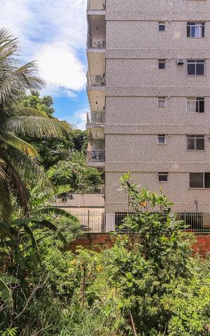 Apartamento à venda com 178m², 4 quartos e 2 vagas Apartamento à venda com 178m², 4 quartos e 2 vagasVista da Área de Serviço
