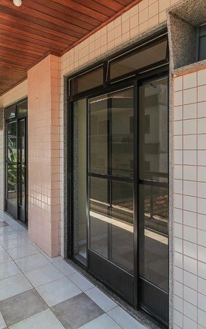 Apartamento à venda com 178m², 4 quartos e 2 vagas Apartamento à venda com 178m², 4 quartos e 2 vagasVaranda do Quarto 3 e 4