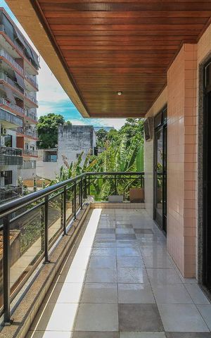 Apartamento à venda com 178m², 4 quartos e 2 vagas Apartamento à venda com 178m², 4 quartos e 2 vagasVaranda do Quarto 3 e 4