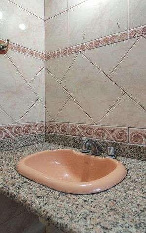 Apartamento à venda com 178m², 4 quartos e 2 vagas Apartamento à venda com 178m², 4 quartos e 2 vagasBanheiro Social