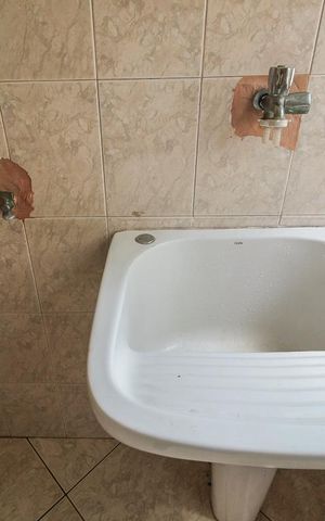 Apartamento à venda com 178m², 4 quartos e 2 vagas Apartamento à venda com 178m², 4 quartos e 2 vagasÁrea de Serviço