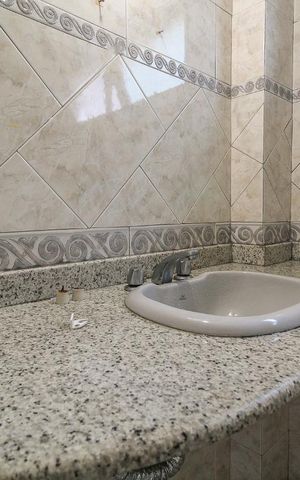 Apartamento à venda com 178m², 4 quartos e 2 vagas Apartamento à venda com 178m², 4 quartos e 2 vagasBanheiro da Suíte