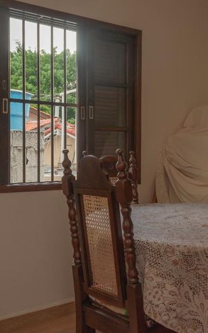Casa à venda com 200m², 4 quartos e 4 vagas Casa à venda com 200m², 4 quartos e 4 vagasQuarto 2