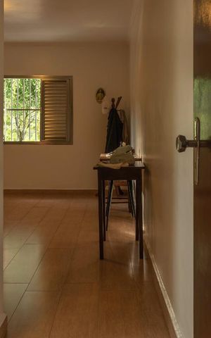 Casa à venda com 200m², 4 quartos e 4 vagas Casa à venda com 200m², 4 quartos e 4 vagasSuíte