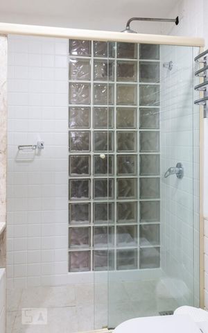 Casa à venda com 280m², 3 quartos e 1 vagaBanheiro da suíte 1