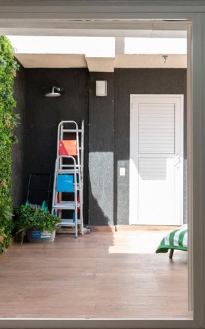 Casa à venda com 280m², 3 quartos e 1 vagaÁrea externa 2