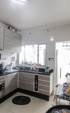 Casa de condomínio à venda com 70m², 2 quartos e 2 vagas Casa de condomínio à venda com 70m², 2 quartos e 2 vagasCozinha