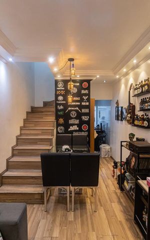 Casa de condomínio à venda com 70m², 2 quartos e 2 vagas Casa de condomínio à venda com 70m², 2 quartos e 2 vagasSala