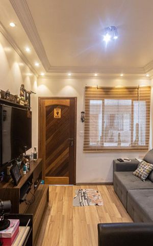 Casa de condomínio à venda com 70m², 2 quartos e 2 vagas Casa de condomínio à venda com 70m², 2 quartos e 2 vagasSala