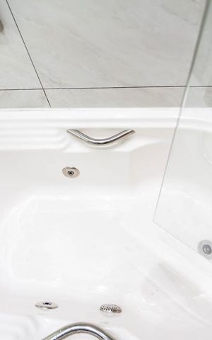 Apartamento à venda com 66m², 1 quarto e 1 vagaBanheira