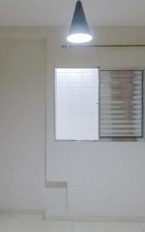 Casa para alugar com 70m², 1 quarto e 1 vagaQuarto
