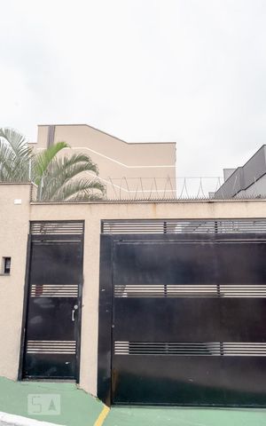 Casa de condomínio à venda com 90m², 3 quartos e 2 vagas Casa de condomínio à venda com 90m², 3 quartos e 2 vagasFachada