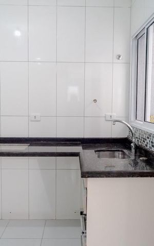 Casa de condomínio à venda com 90m², 3 quartos e 2 vagas Casa de condomínio à venda com 90m², 3 quartos e 2 vagasCozinha