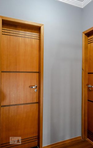 Casa de condomínio à venda com 90m², 3 quartos e 2 vagas Casa de condomínio à venda com 90m², 3 quartos e 2 vagasCorredor