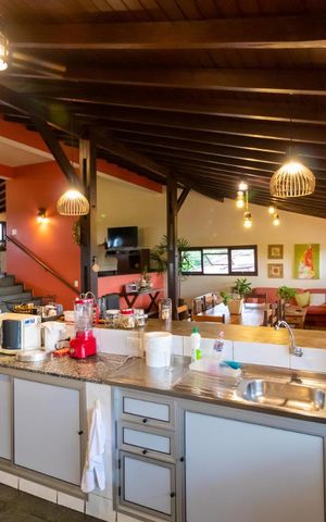 Casa à venda com 590m², 4 quartos e 4 vagas Casa à venda com 590m², 4 quartos e 4 vagasÁrea Gourmet e de Lazer