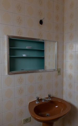 Apartamento à venda com 75m², 2 quartos e sem vaga Apartamento à venda com 75m², 2 quartos e sem vagaBanheiro