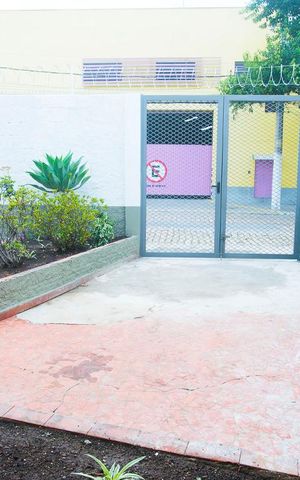 Casa para alugar com 98m², 2 quartos e 1 vaga
