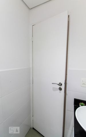 Studio à venda com 37m², 1 quarto e 1 vaga Studio à venda com 37m², 1 quarto e 1 vagaBanheiro
