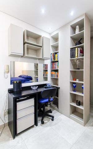 Studio à venda com 37m², 1 quarto e 1 vaga Studio à venda com 37m², 1 quarto e 1 vagaEscritório