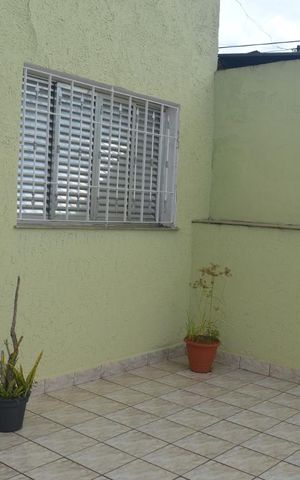 Casa à venda com 240m², 2 quartos e 2 vagasQuintal