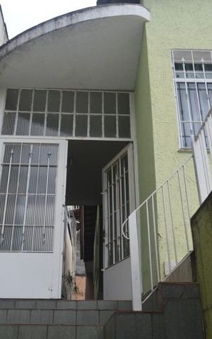 Casa à venda com 240m², 2 quartos e 2 vagasQuintal