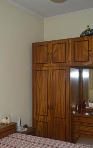 Casa à venda com 240m², 2 quartos e 2 vagasQuarto 2