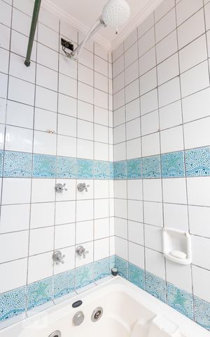 Casa para alugar com 59m², 1 quarto e 3 vagasBanheiro da Suíte