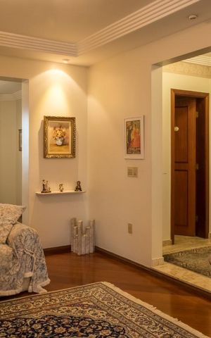 Apartamento para alugar com 169m², 3 quartos e 3 vagasSala