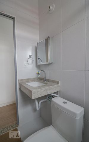 Casa à venda com 127m², 3 quartos e 4 vagas Casa à venda com 127m², 3 quartos e 4 vagasBanheiro Social