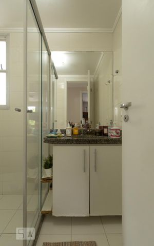 Apartamento à venda com 68m², 3 quartos e 1 vaga Apartamento à venda com 68m², 3 quartos e 1 vagaBanheiro 2