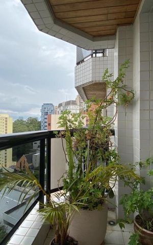 Apartamento à venda com 127m², 3 quartos e 2 vagasVaranda