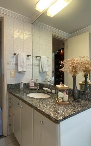 Apartamento à venda com 127m², 3 quartos e 2 vagasBanheiro
