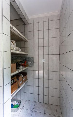 Casa à venda com 303m², 3 quartos e 2 vagasÁrea de Serviço