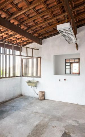 Casa à venda com 303m², 3 quartos e 2 vagasÁrea de Serviço