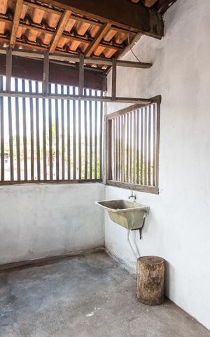 Casa à venda com 303m², 3 quartos e 2 vagasÁrea de Serviço
