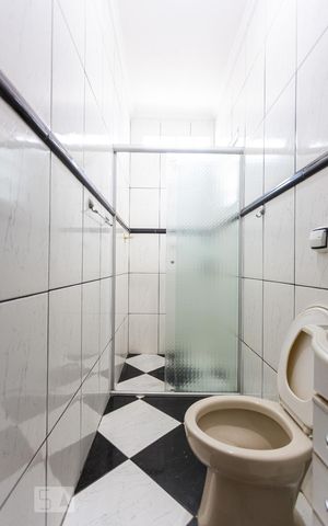 Casa à venda com 303m², 3 quartos e 2 vagasBanheiro