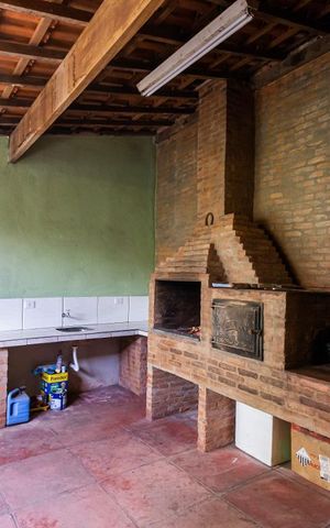 Casa à venda com 303m², 3 quartos e 2 vagasChurrasqueira