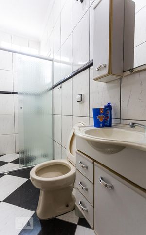 Casa à venda com 303m², 3 quartos e 2 vagasBanheiro
