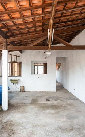 Casa à venda com 303m², 3 quartos e 2 vagasÁrea de Serviço