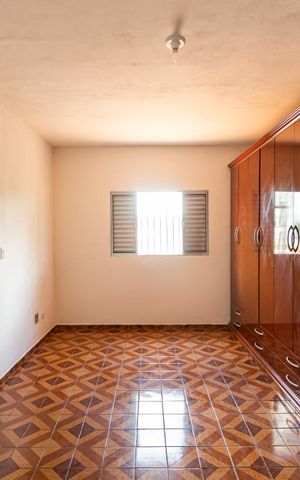 Casa à venda com 303m², 3 quartos e 2 vagasSuite