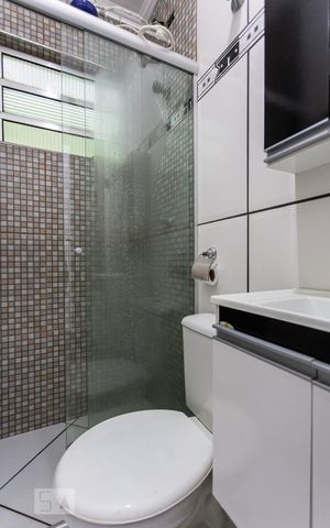 Casa à venda com 303m², 3 quartos e 2 vagasBanheiro 2