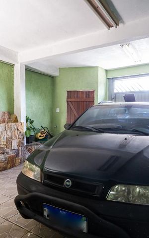 Casa à venda com 303m², 3 quartos e 2 vagasGaragem