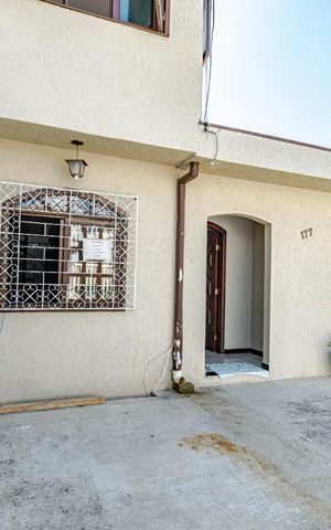 Casa para alugar com 111m², 2 quartos e 1 vaga Casa para alugar com 111m², 2 quartos e 1 vagaFachada