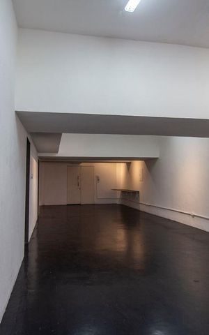 Apartamento à venda com 162m², 2 quartos e sem vagaSala