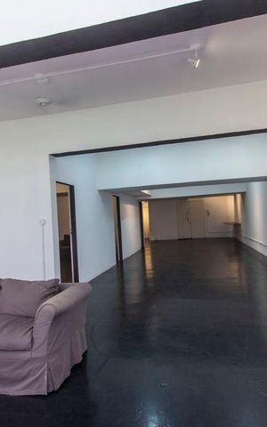 Apartamento à venda com 162m², 2 quartos e sem vagaSala